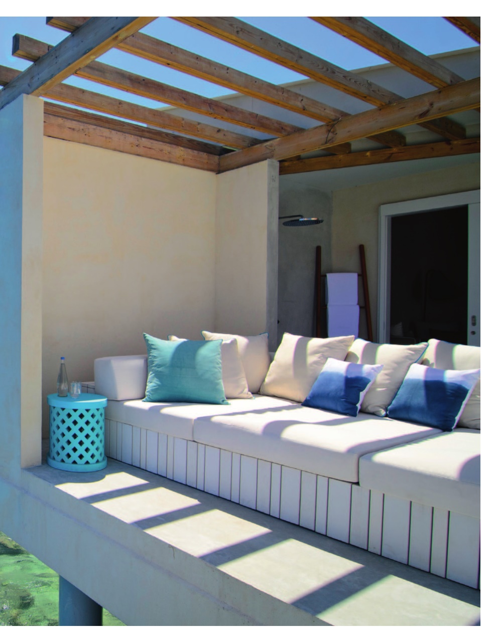 Signature Luxury Travel & Style Preview Pages