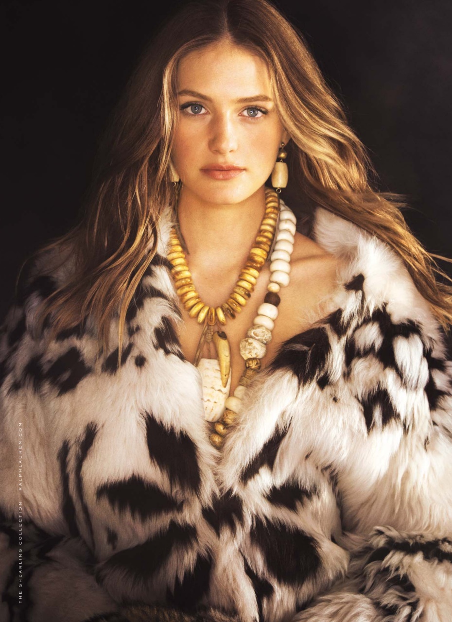 Hello! Magazine Preview Pages