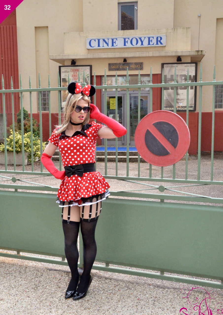 Frock Magazine Preview Pages