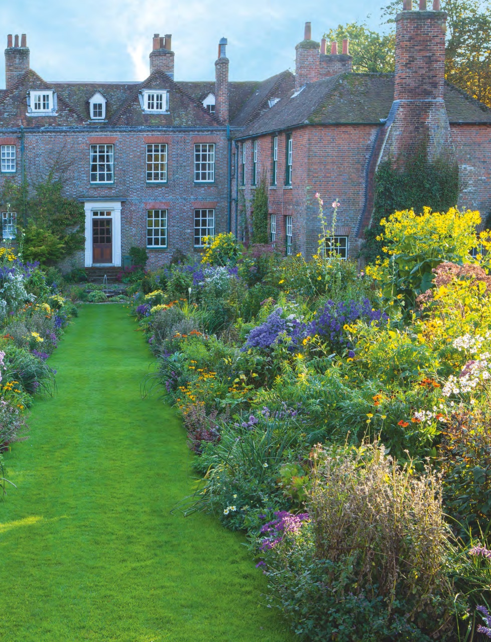 Country Life Preview Pages