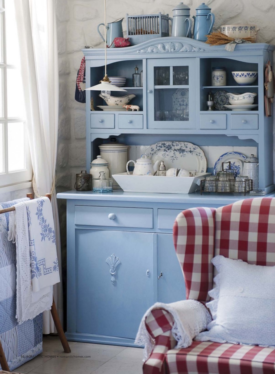 Romantic Homes Preview Pages