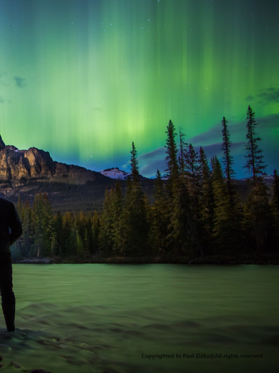 Lens Magazine Preview Pages