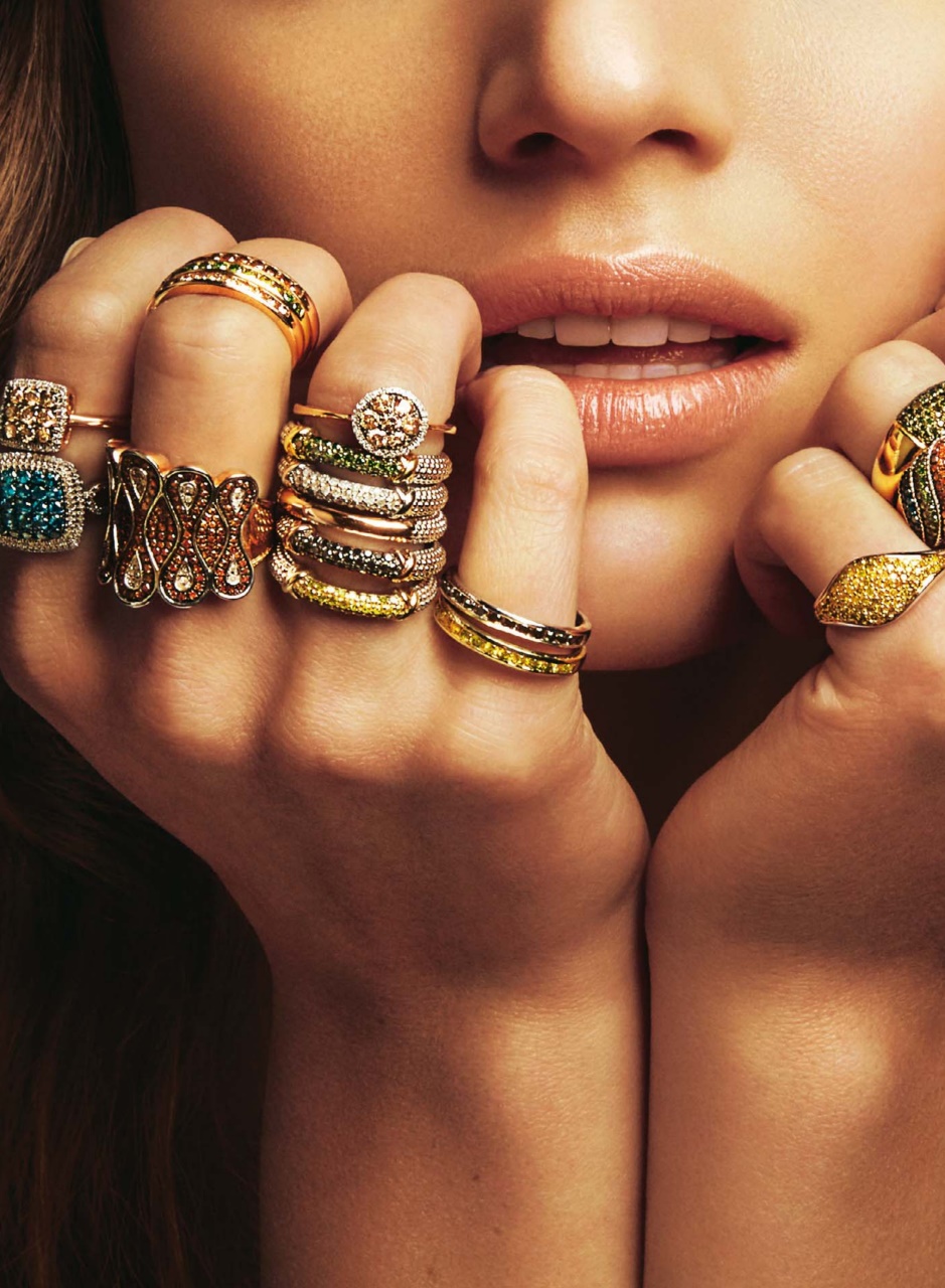 Hello! Magazine Preview Pages