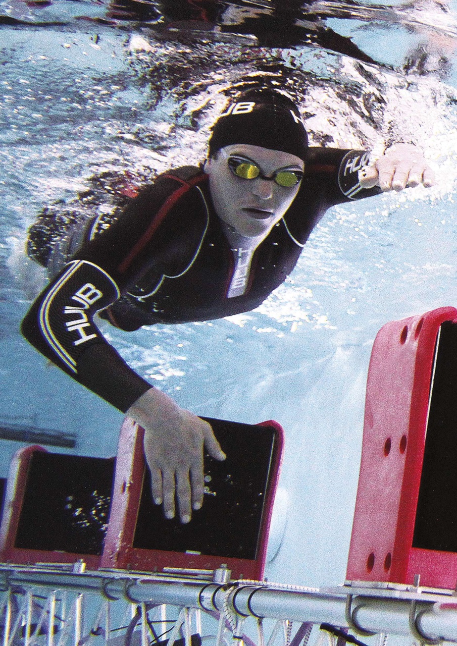 220 Triathlon Magazine Preview Pages