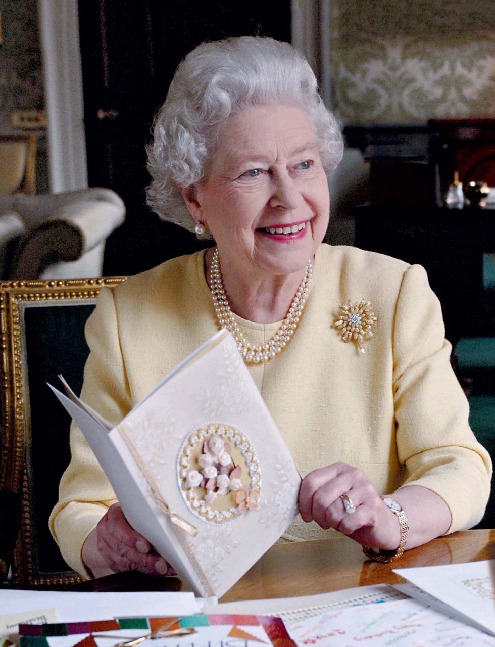 Hello! Magazine Preview Pages