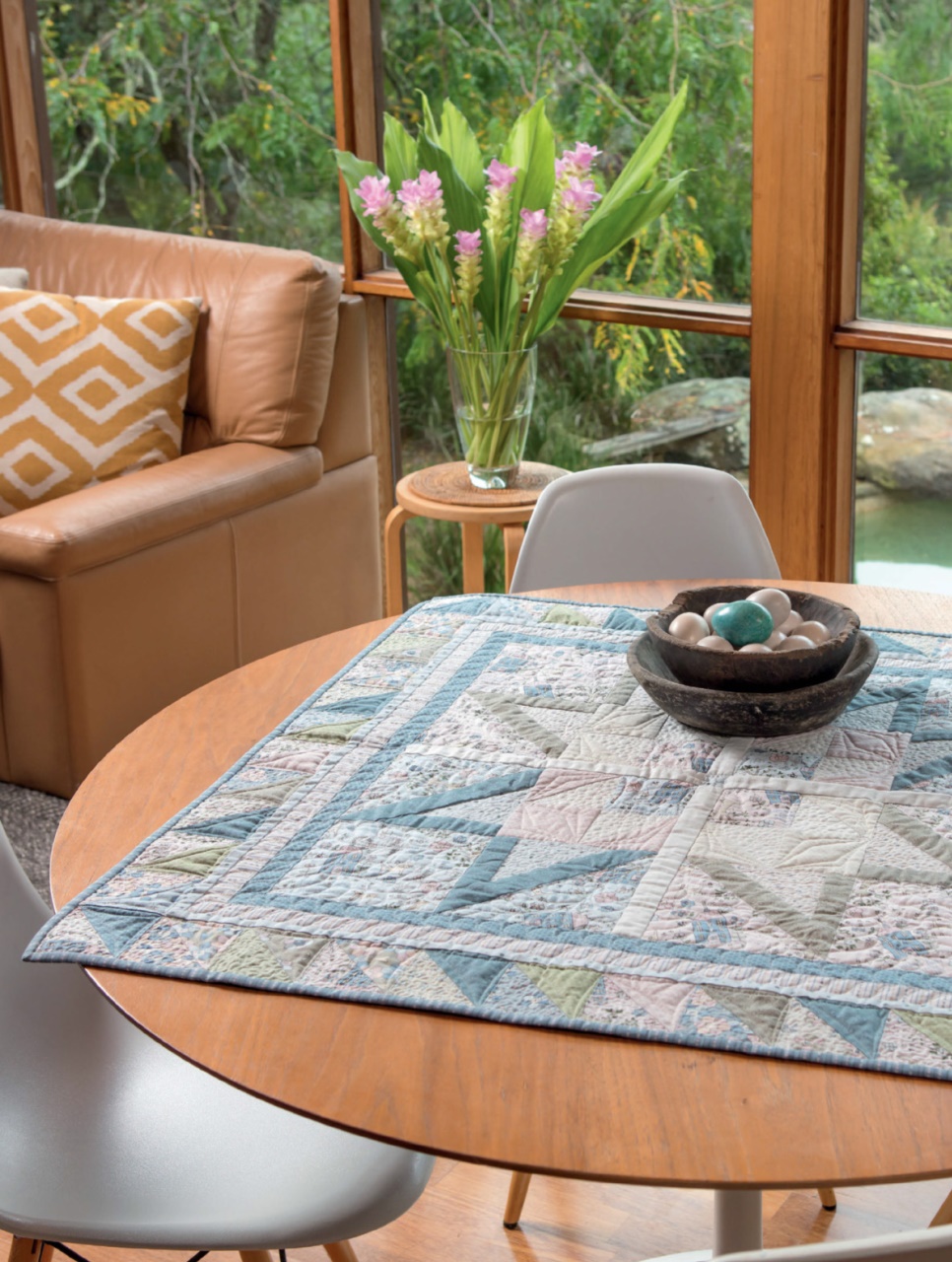 Quilters Companion Preview Pages