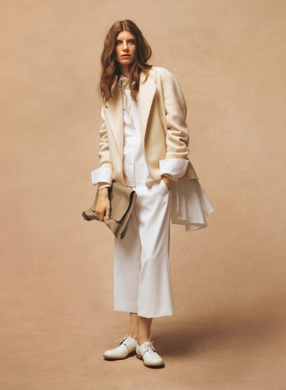 Hello! Magazine Preview Pages