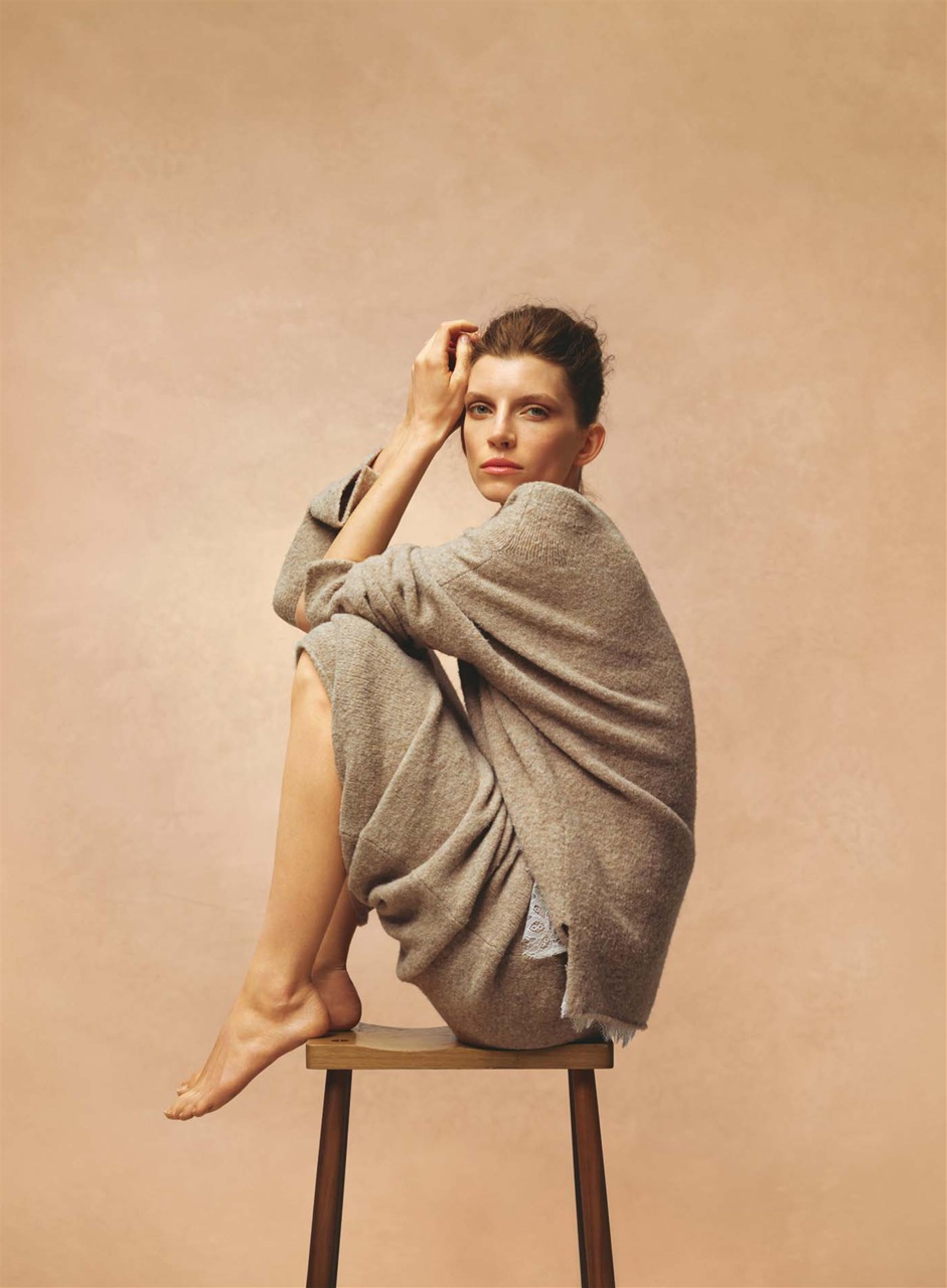 Hello! Magazine Preview Pages