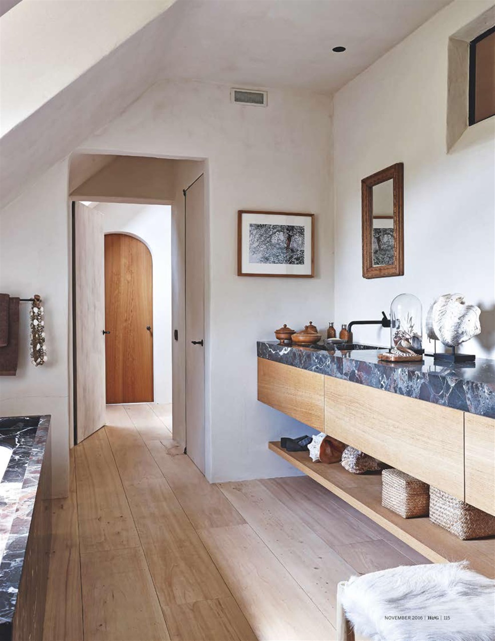 Homes & Gardens Preview Pages