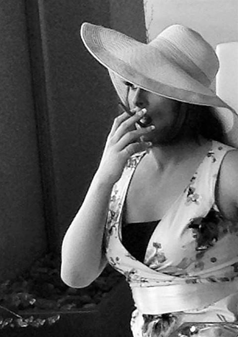 Frock Magazine Preview Pages