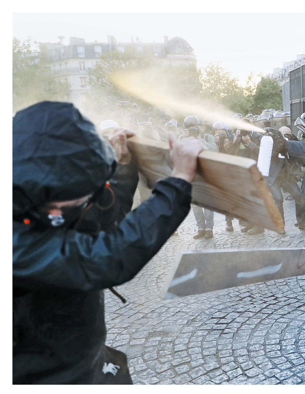 Newsweek International Preview Pages