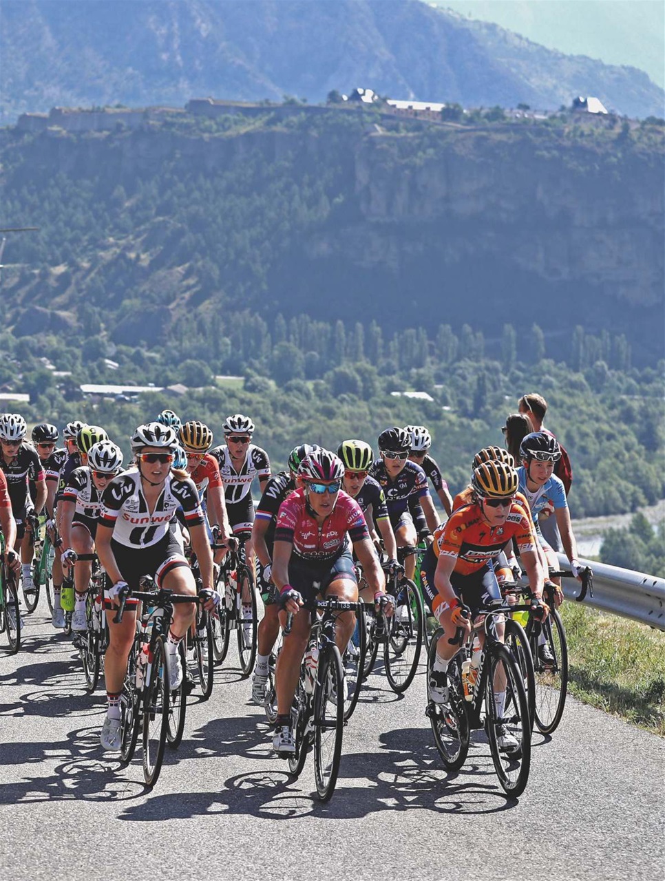 Cycling Weekly Preview Pages