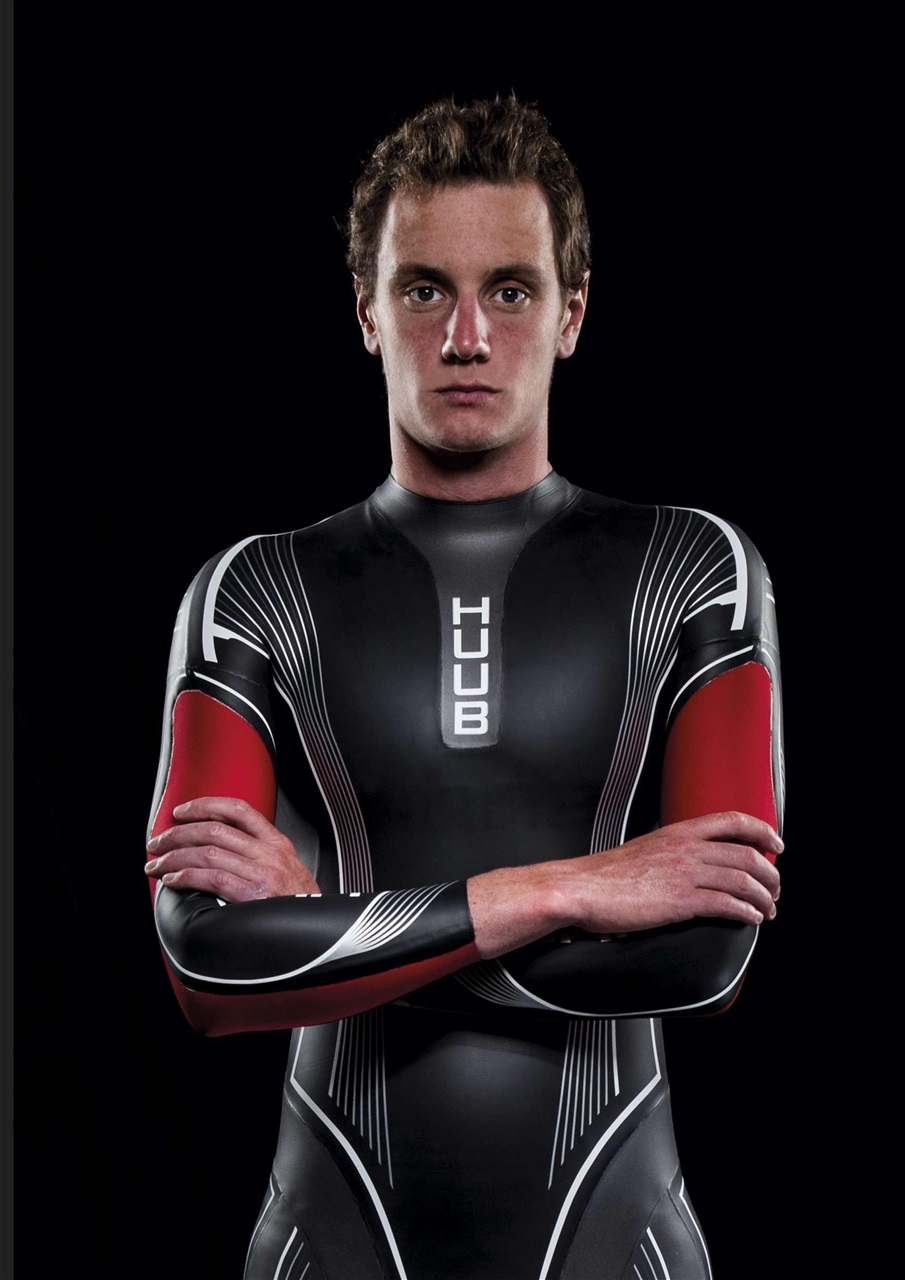 220 Triathlon Magazine Preview Pages