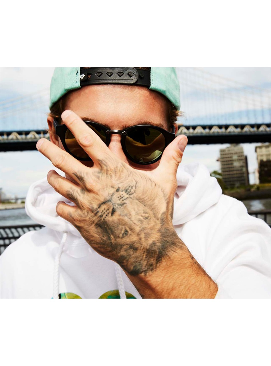 Adon Magazine Preview Pages