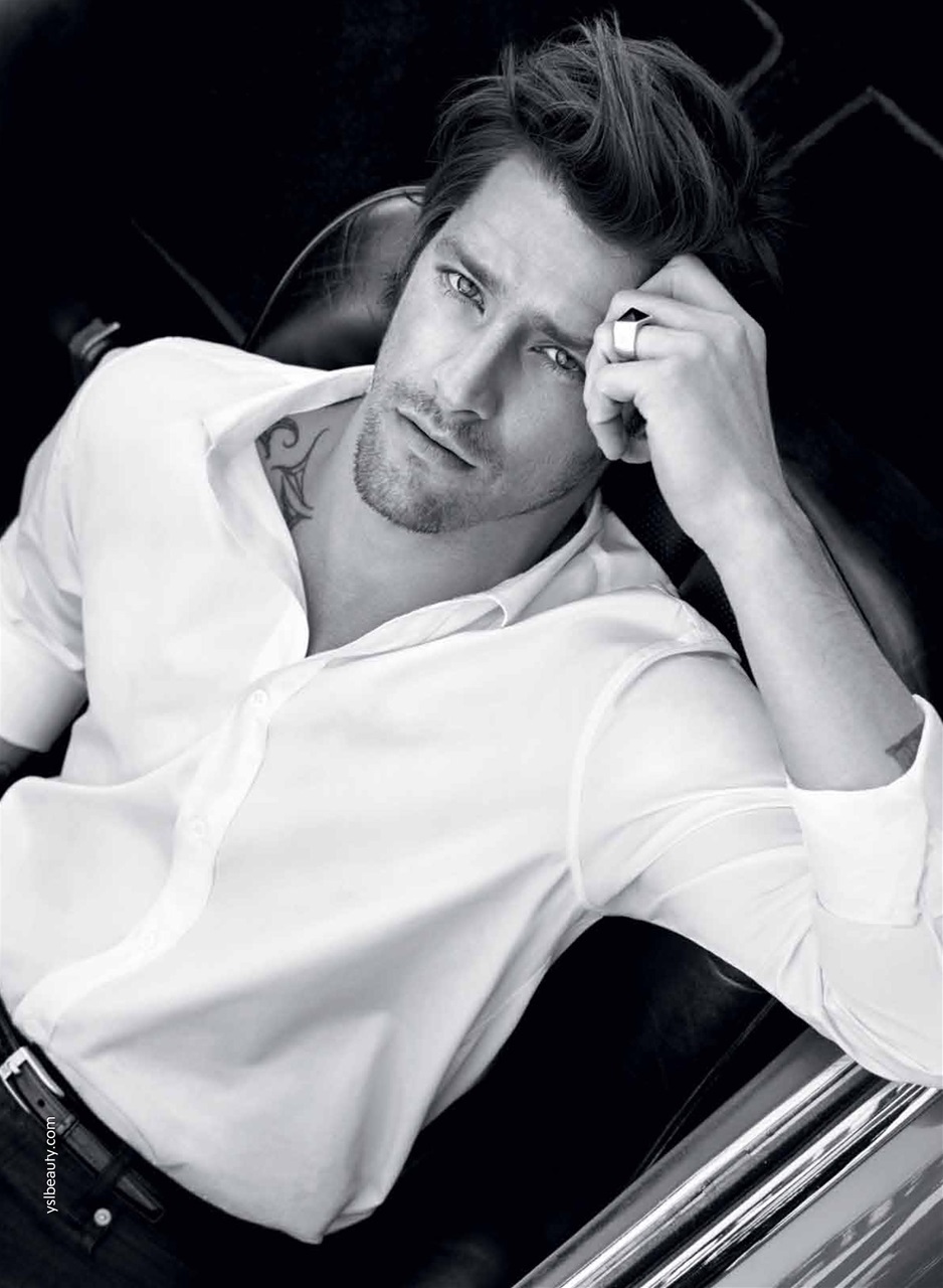 Fashion Magazine Preview Pages