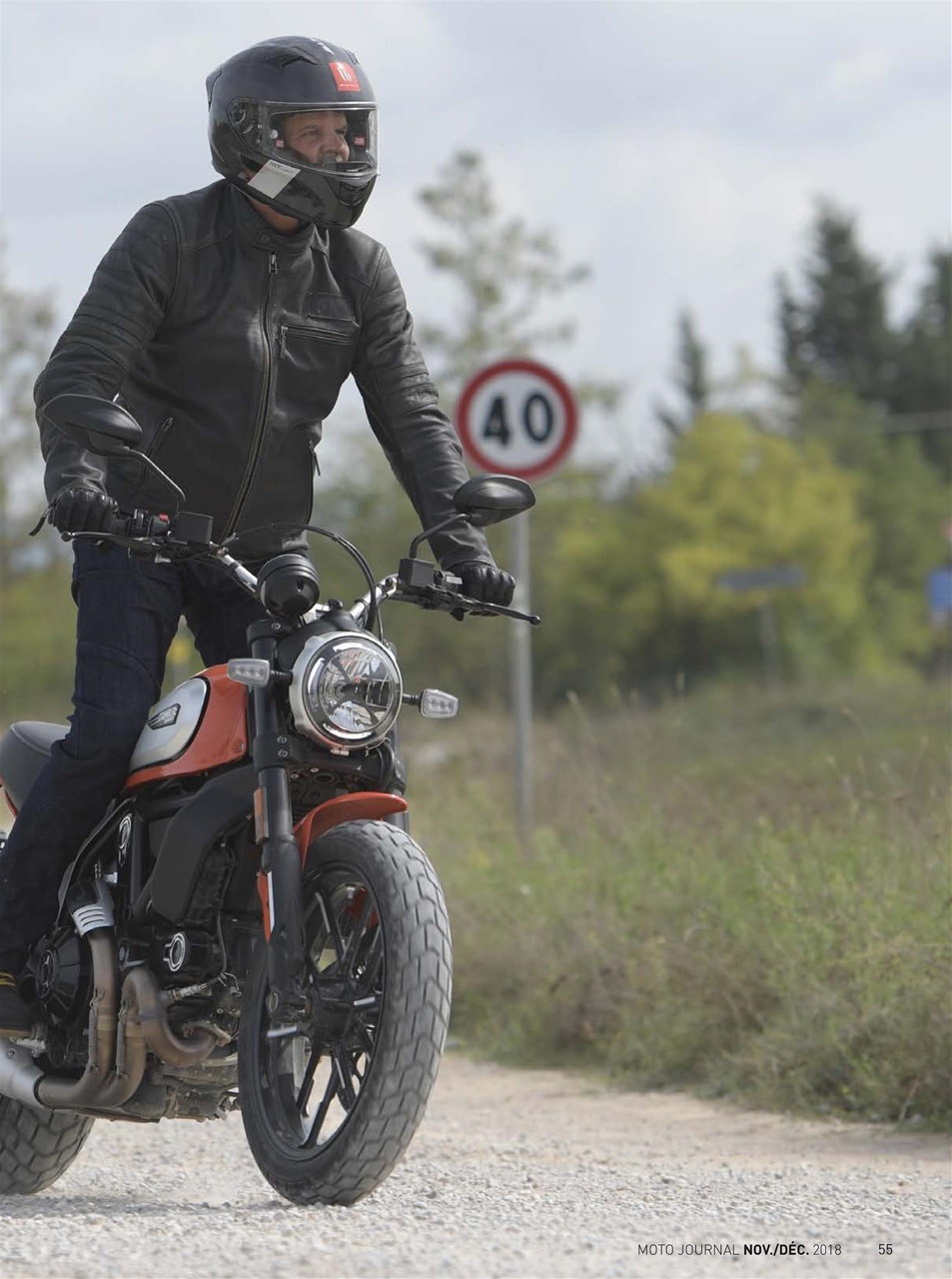 Moto Journal Preview Pages