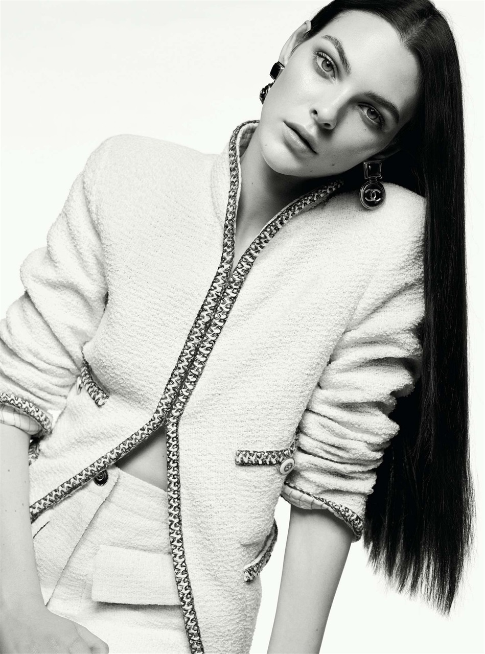 Harper's Bazaar Preview Pages