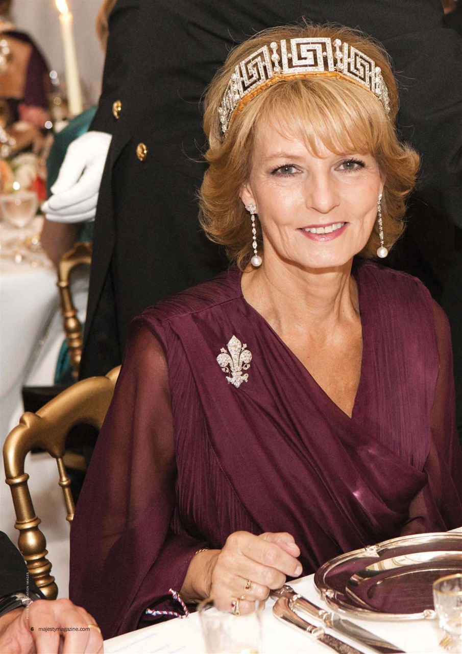 Majesty Magazine Preview Pages