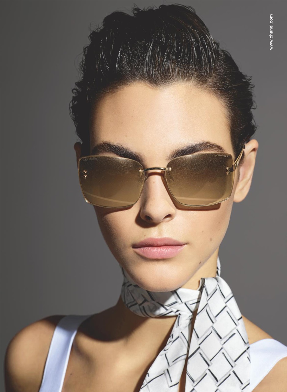 Marie Claire Preview Pages