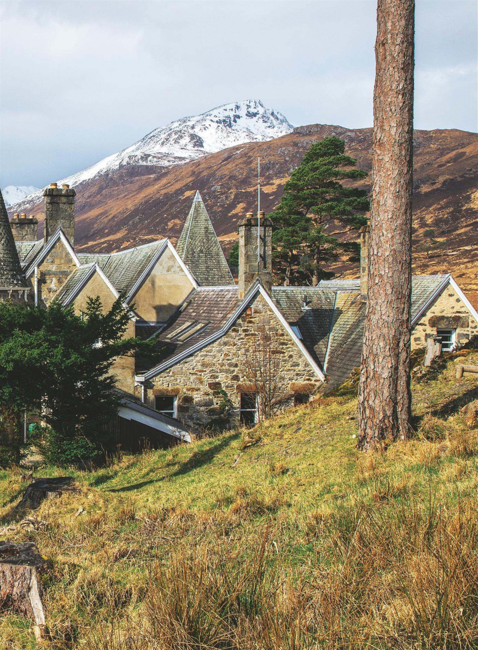 Hello! Magazine Preview Pages