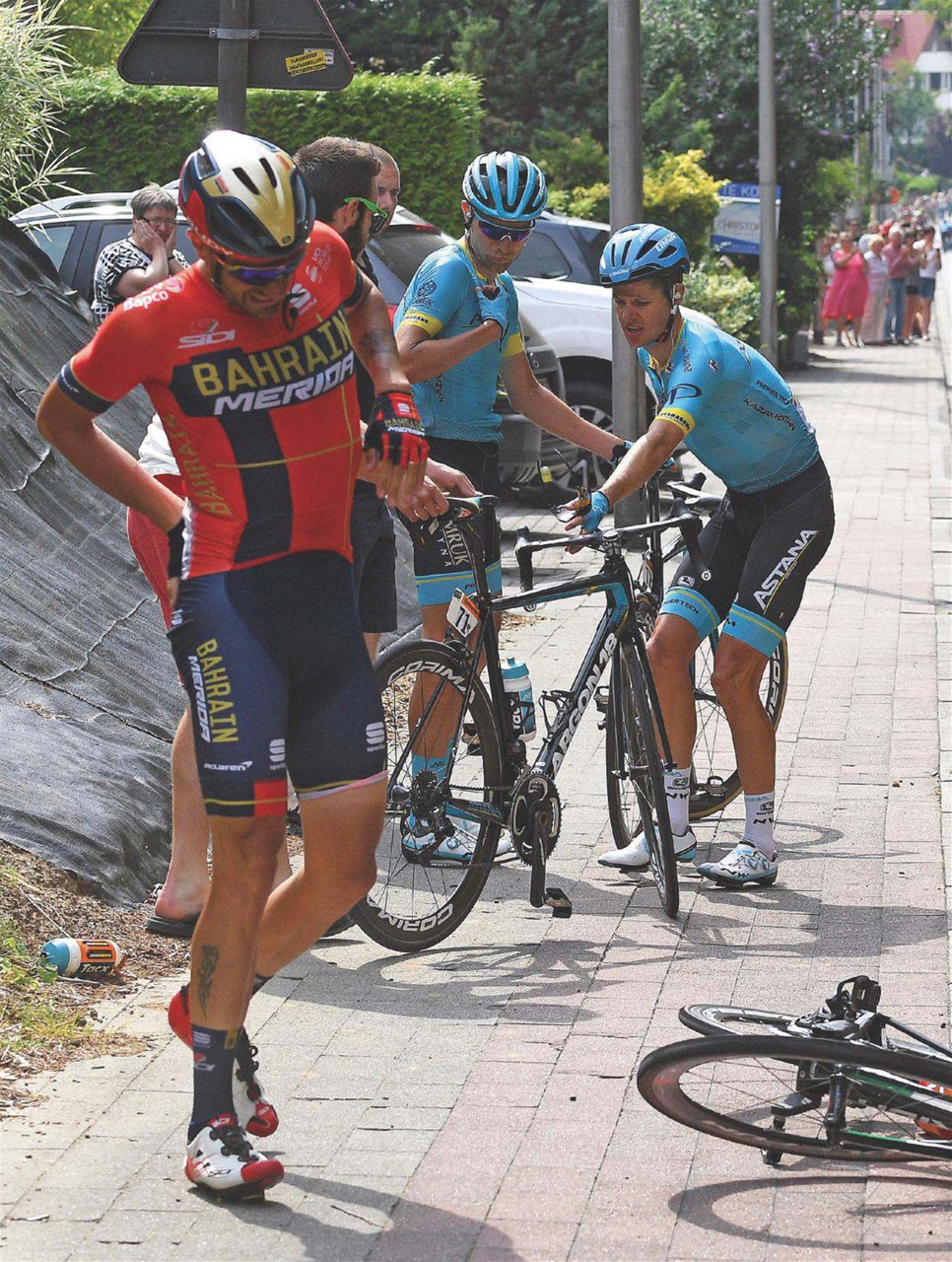 Cycling Weekly Preview Pages