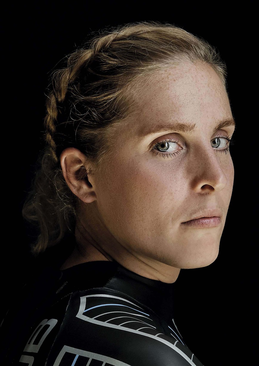 220 Triathlon Magazine Preview Pages