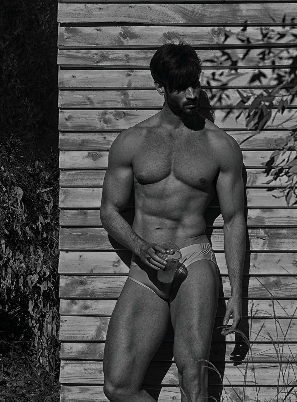 Adon Magazine Preview Pages