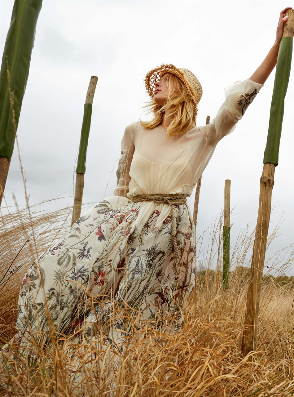 Harper's Bazaar Preview Pages