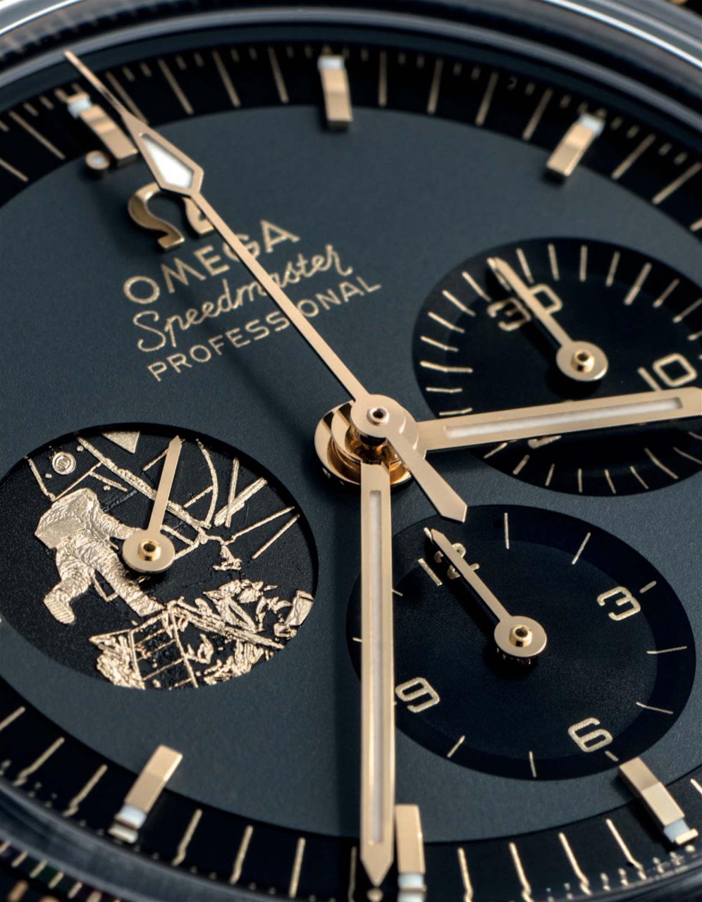 L'Orologio Preview Pages