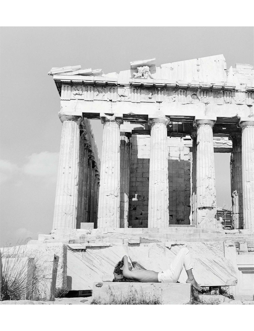 Black+White Photography Preview Pages