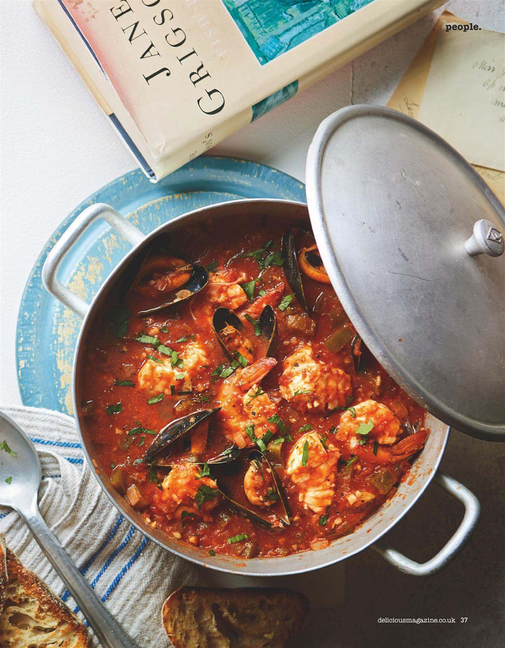 delicious. Magazine Preview Pages