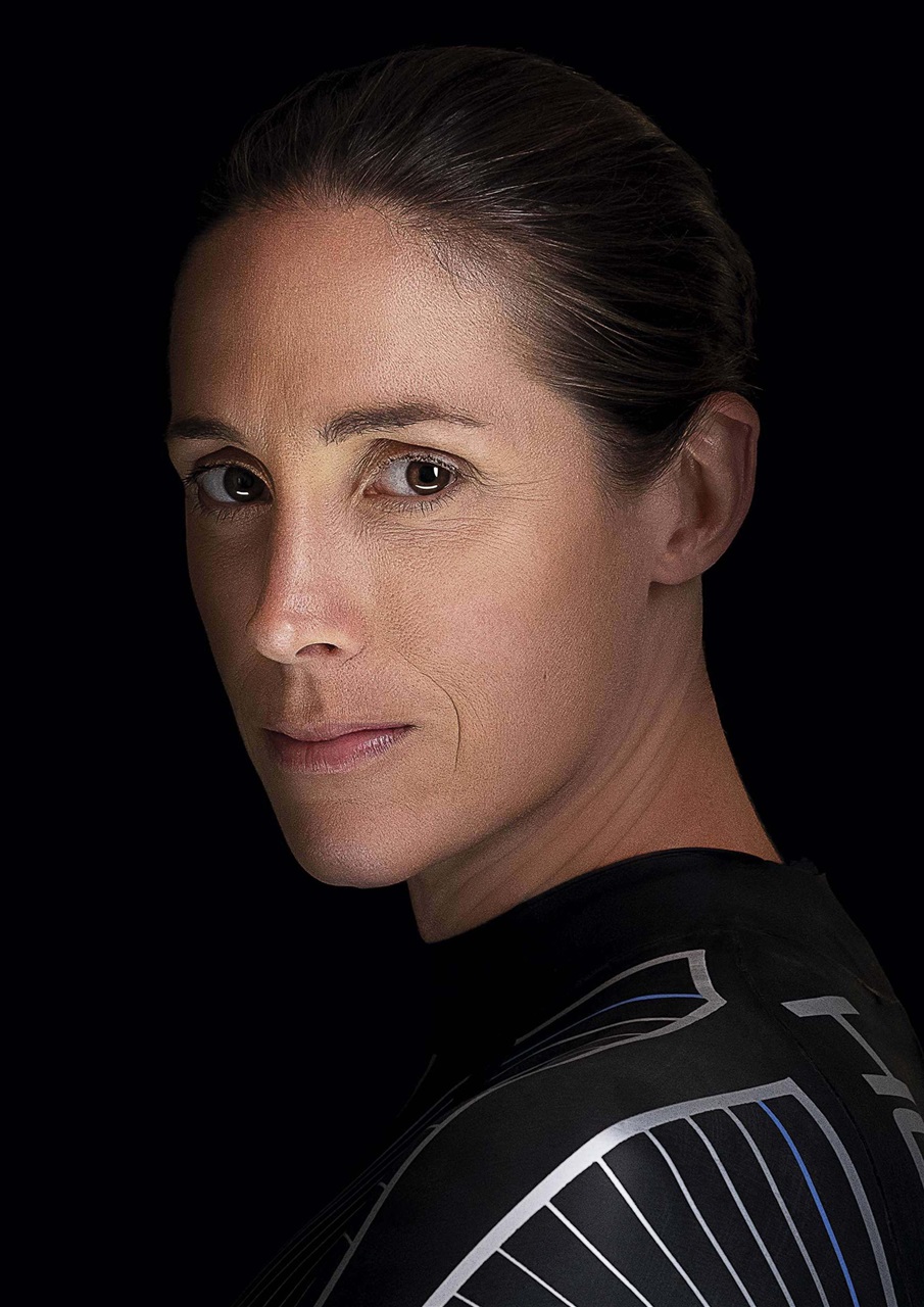 220 Triathlon Magazine Preview Pages