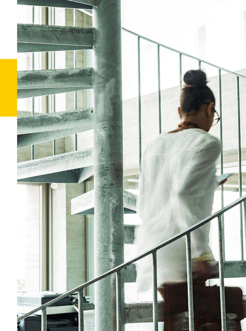 WW Magazine UK Preview Pages