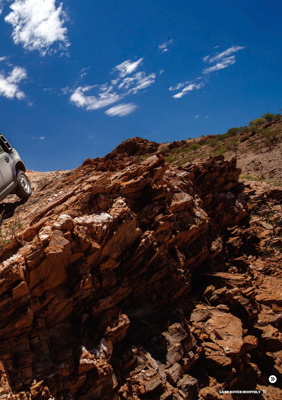 Land Rover Monthly Preview Pages