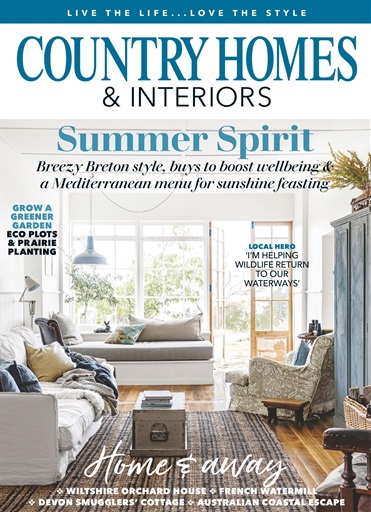 Country Homes & Interiors issue 