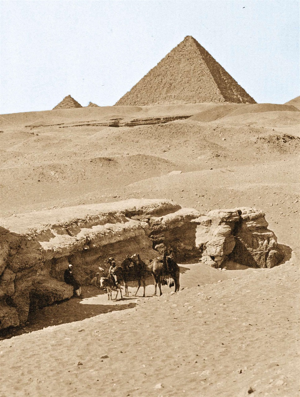 BBC History Revealed Magazine Preview Pages