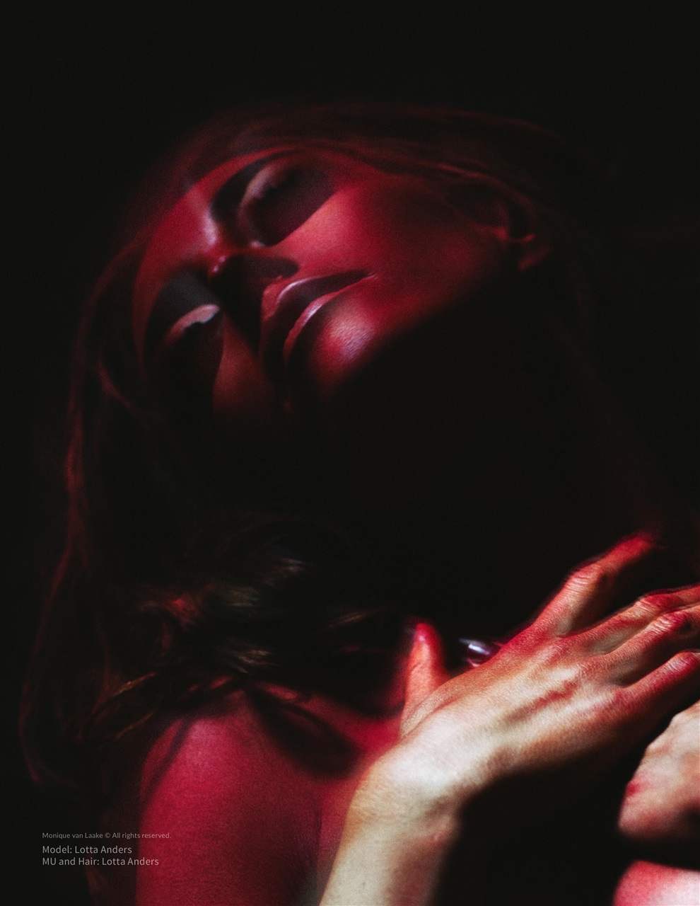 Lens Magazine Preview Pages