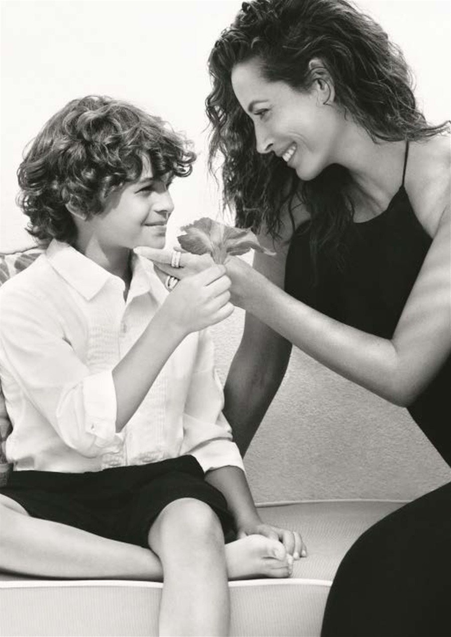 CLIK Magazine Preview Pages