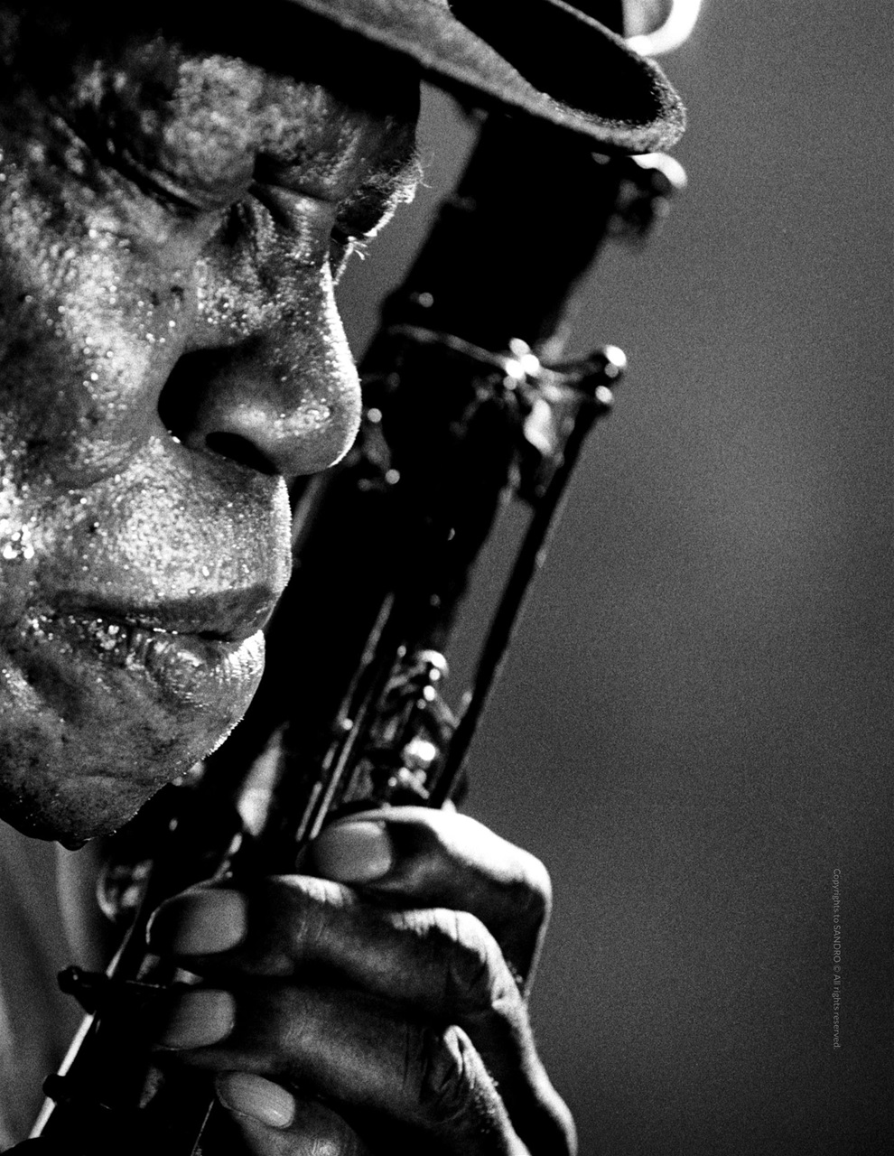 Lens Magazine Preview Pages