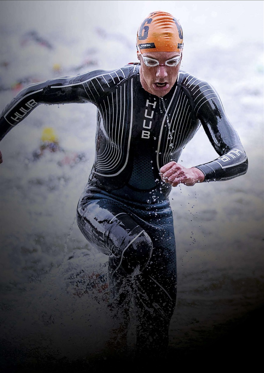 220 Triathlon Magazine Preview Pages