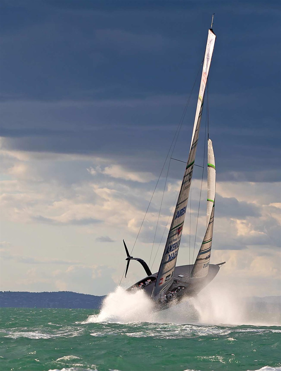 Yachting World Preview Pages