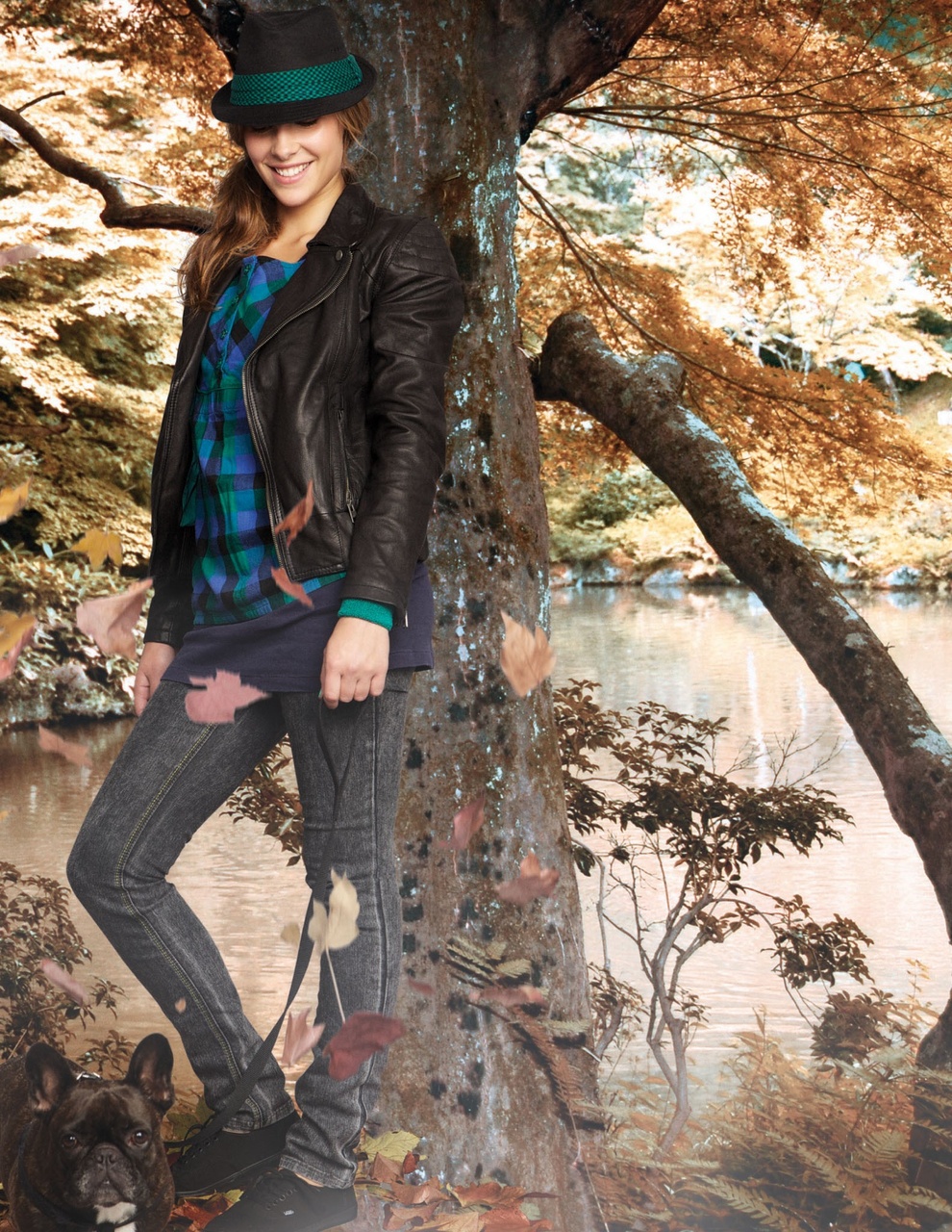 SurfGirl Magazine Preview Pages