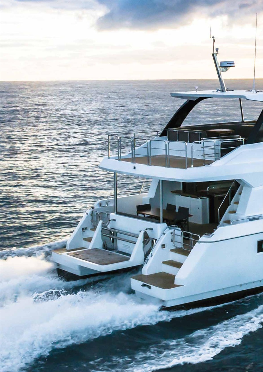 Multihull World Preview Pages