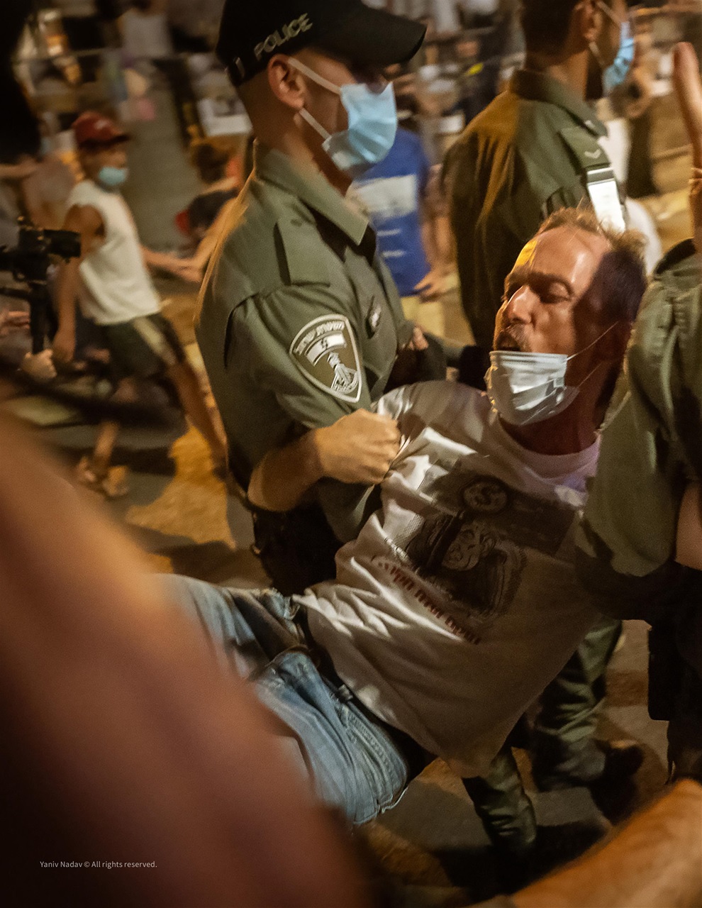 Lens Magazine Preview Pages