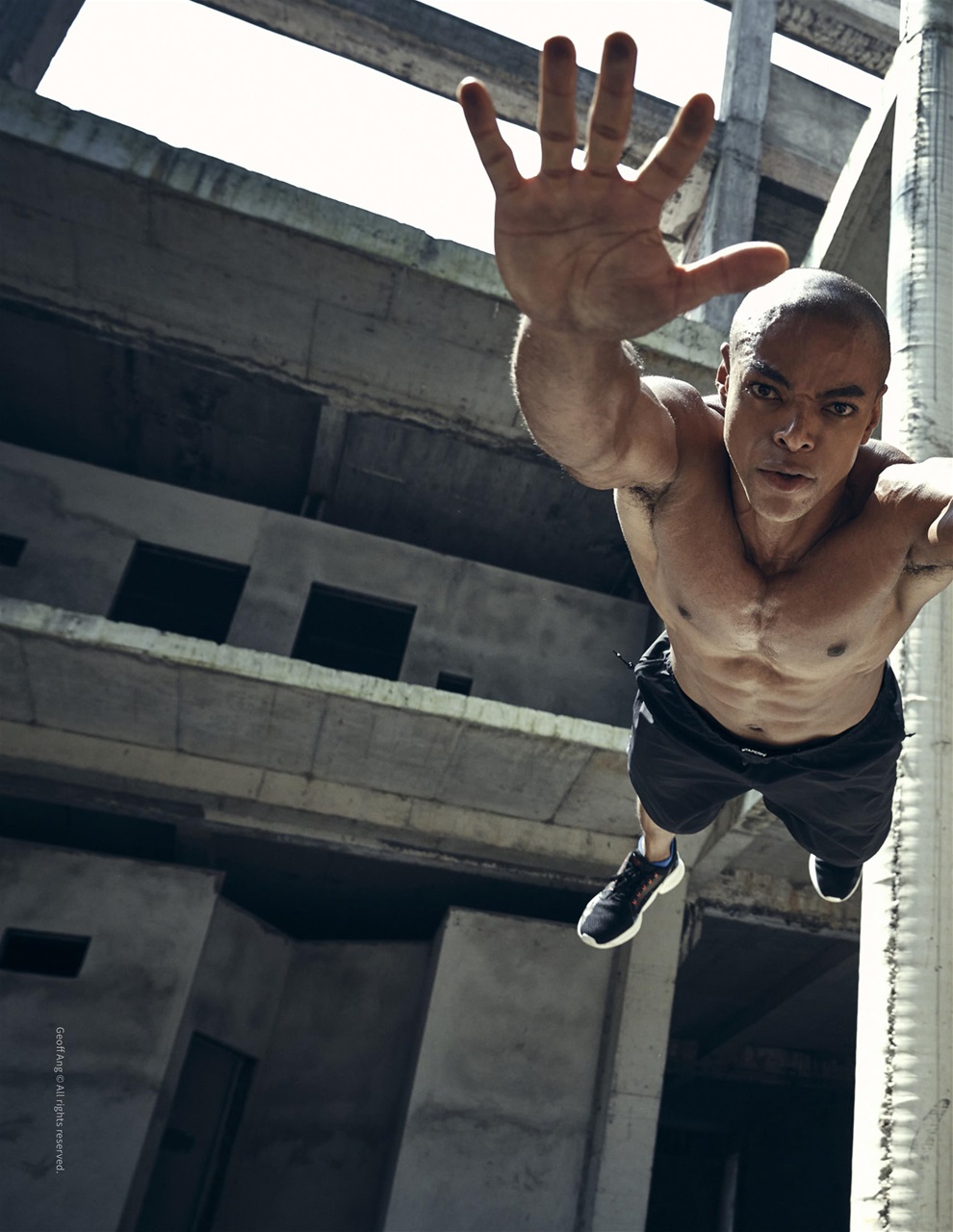 Lens Magazine Preview Pages