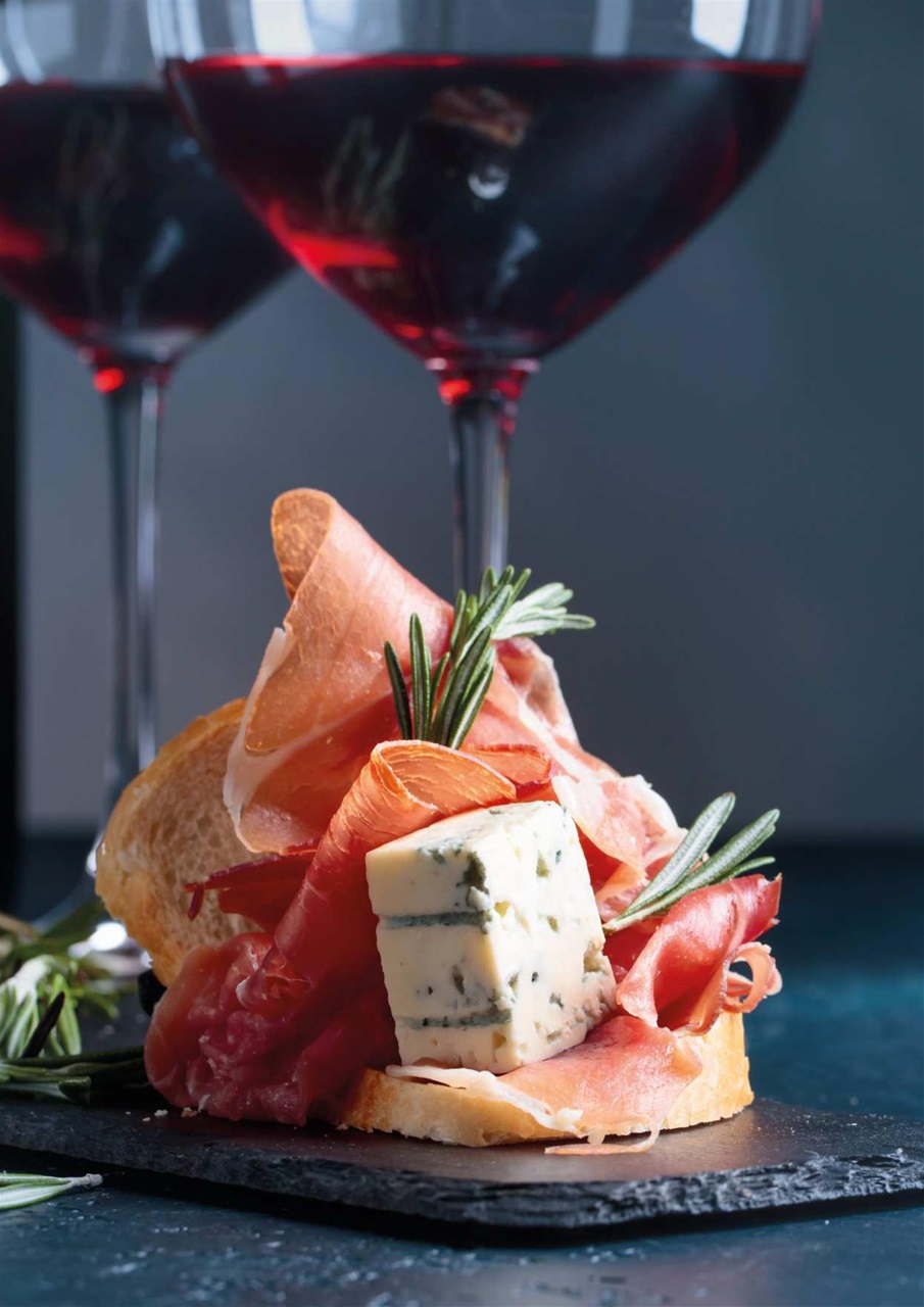 Decanter Bookazine Preview Pages