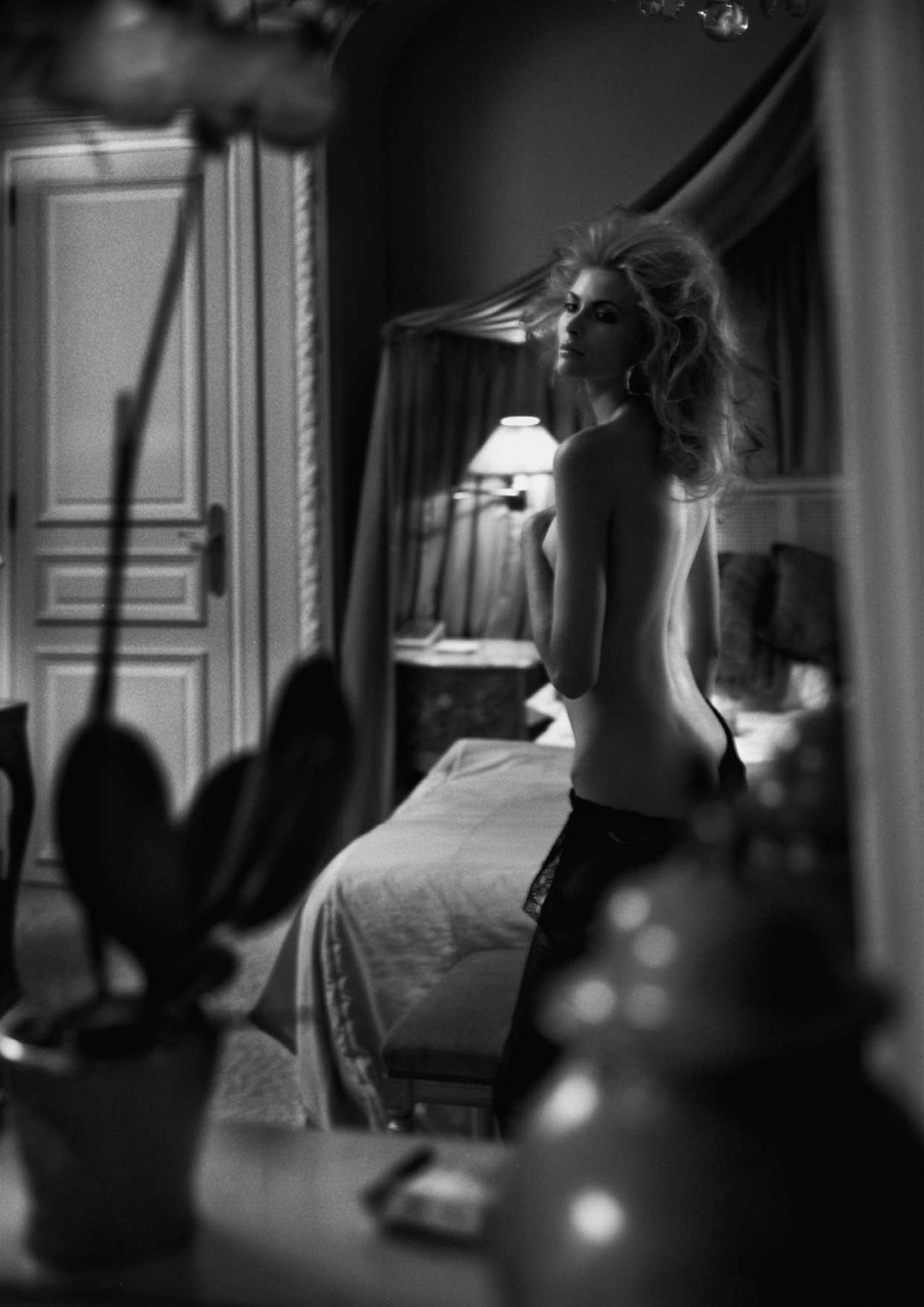 Delicate Magazine Preview Pages