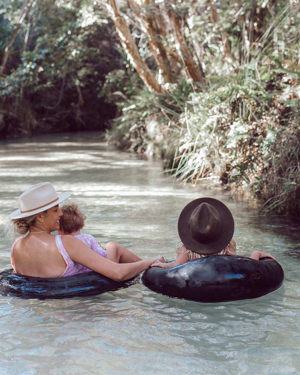 Holidays With Kids Preview Pages