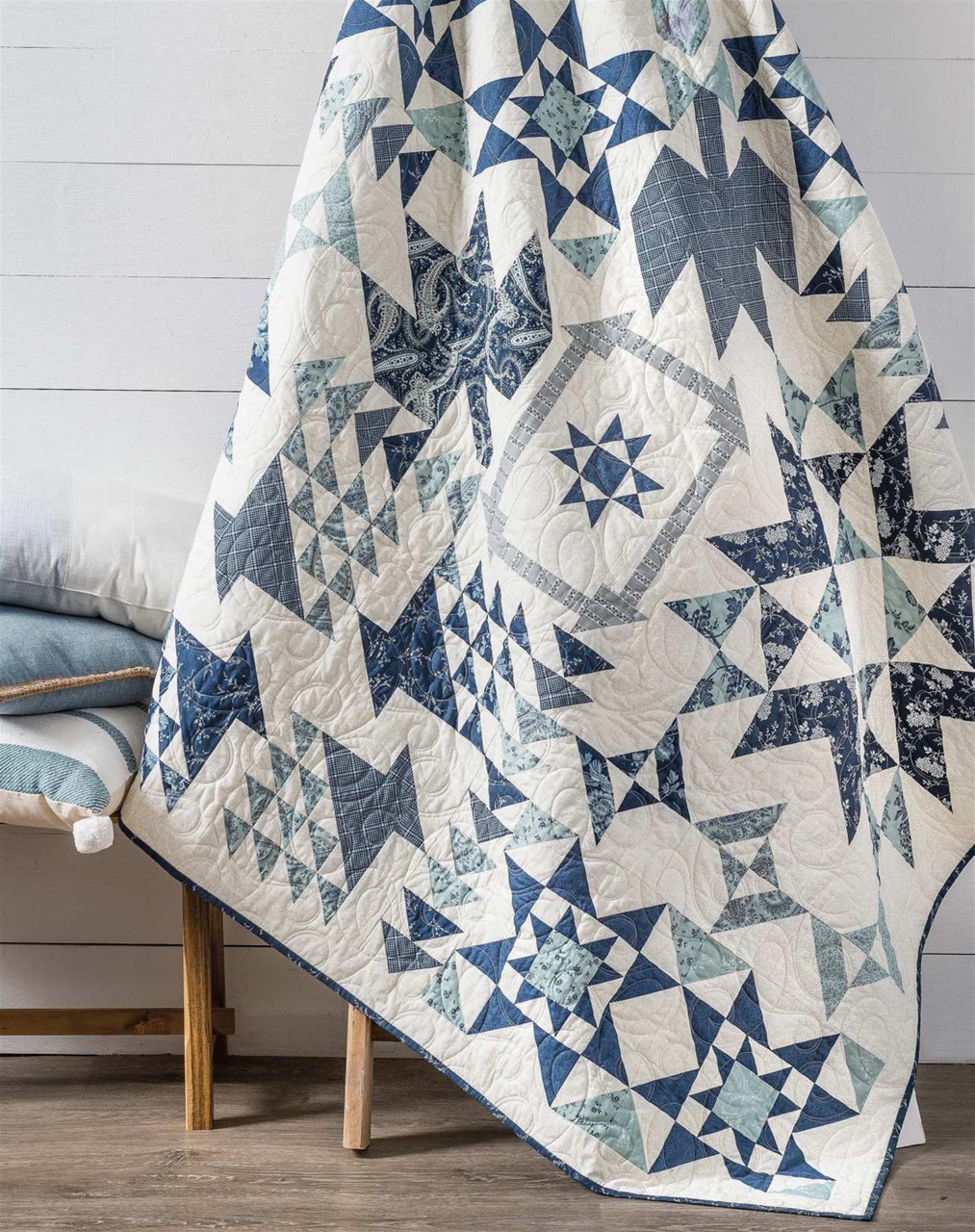 Quilter's World Preview Pages