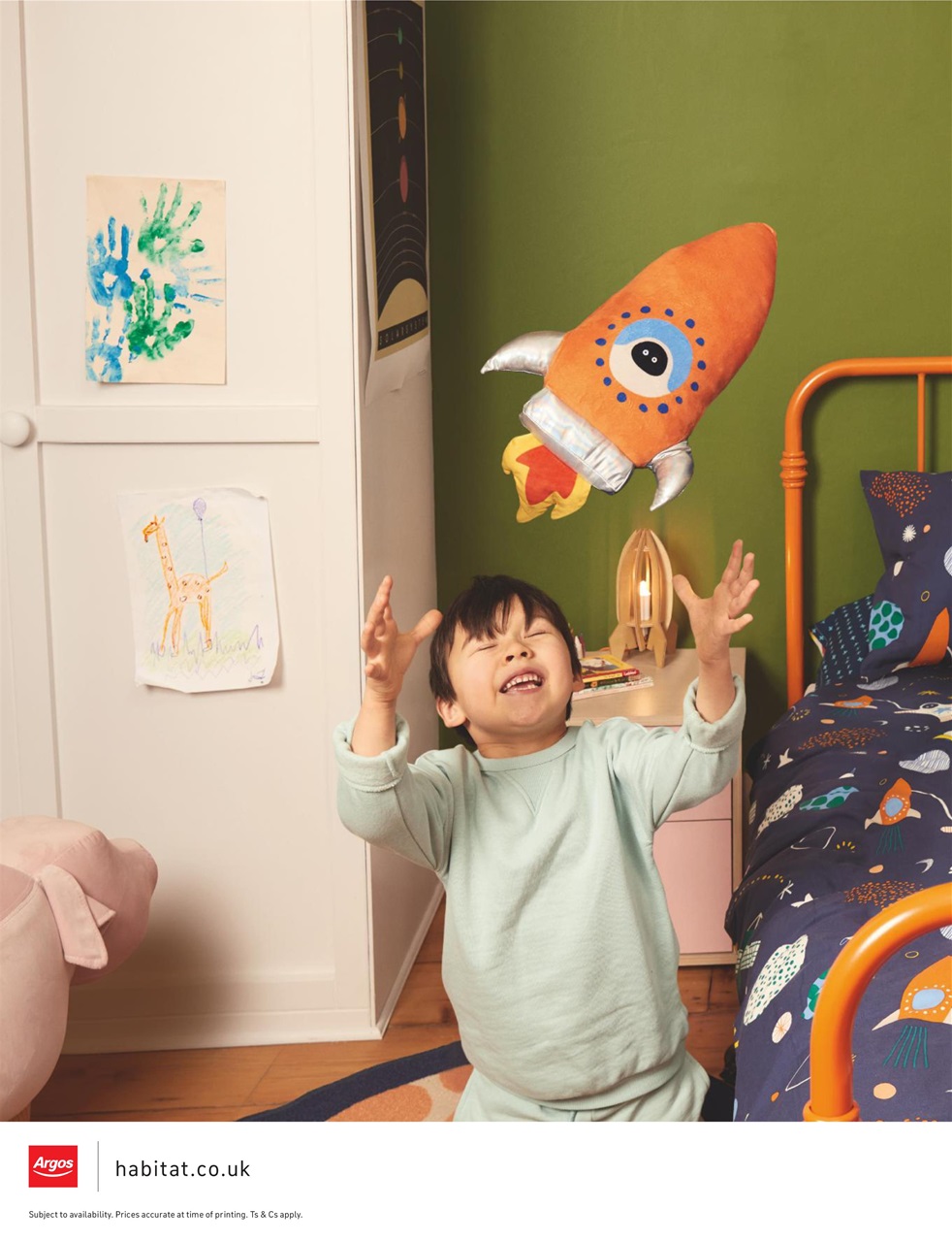 Hello! Magazine Preview Pages